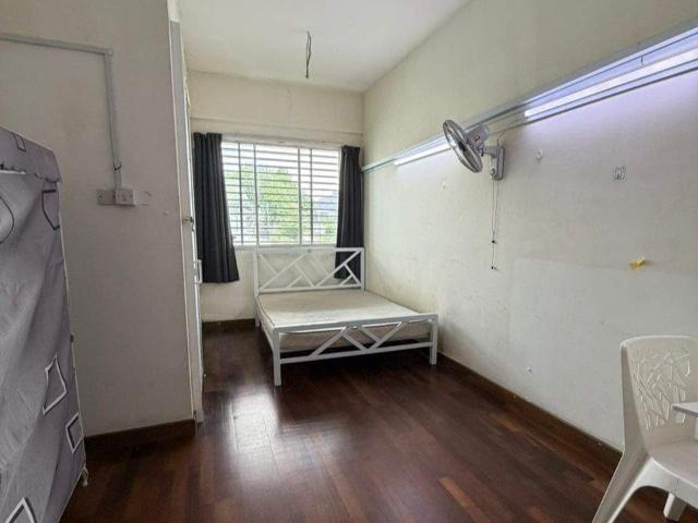 Room for rent in Petaling, Damansara Damai