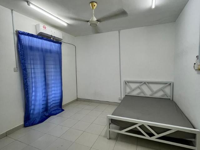 House for rent in Petaling, Alam Impian