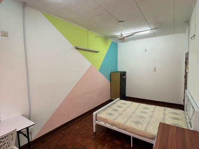 Room for rent in PJU 6, Petaling Jaya
