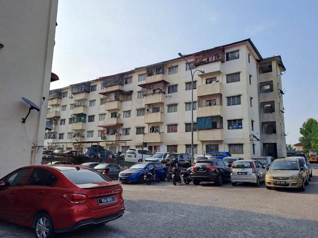 Apartment for sale in Kajang, Langat