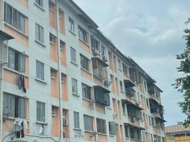 Apartment for sale in Kajang, Langat
