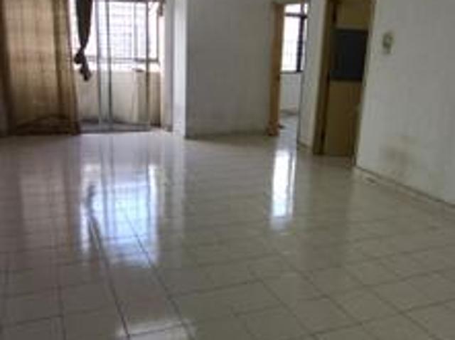 Apartment for sale in Petaling, Damansara Damai