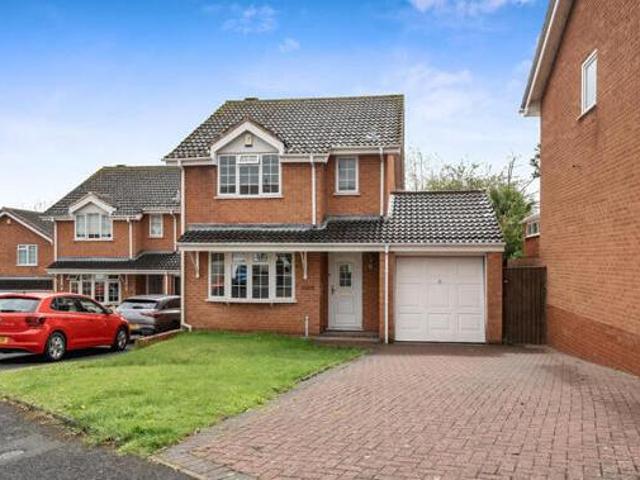 House for sale in Dines Green, Worcester