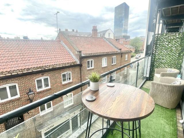 Apartment for rent in Grainger Town, Newcastle upon Tyne
