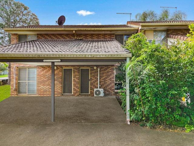 Townhouse for sale in Toombul, Queensland