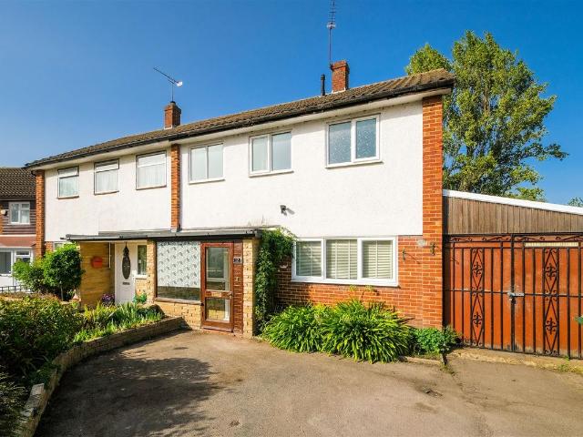 House for rent in Chingford, Greater London