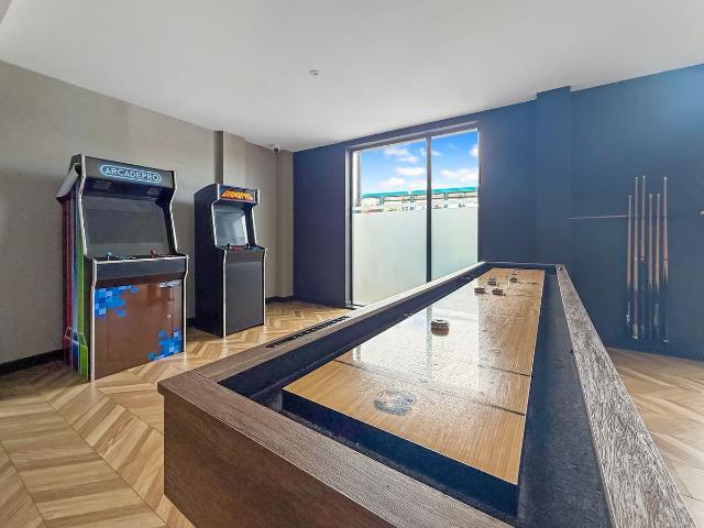 Studio for rent in Calderstones