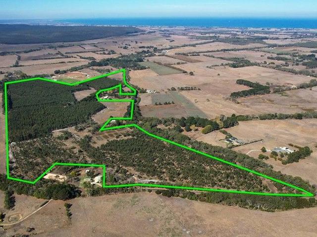 Cottage for sale in Heathmere, Victoria