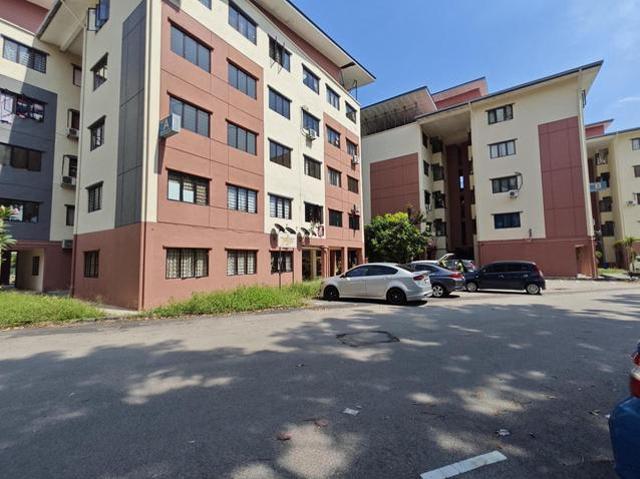 Property for sale in Malaka