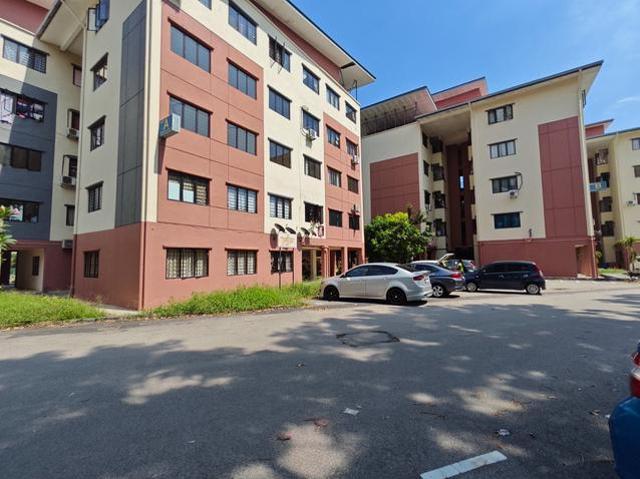 Apartment for sale in Malaka