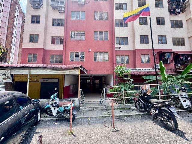 Apartment for sale in Country Heights Damansara, Kuala Lumpur