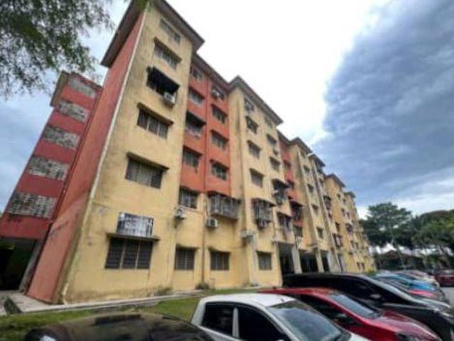 Flat for sale in Petaling, Damansara Damai