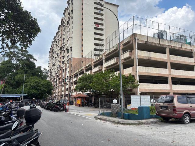 Apartment for sale in Country Heights Damansara, Kuala Lumpur