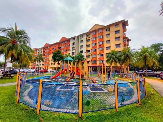 Apartment for sale in Petaling, Damansara Damai