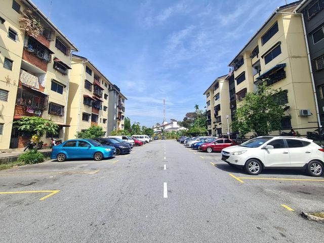 Flat for sale in Kajang, Langat