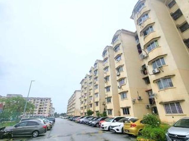 Apartment for sale in Shah Alam, Petaling