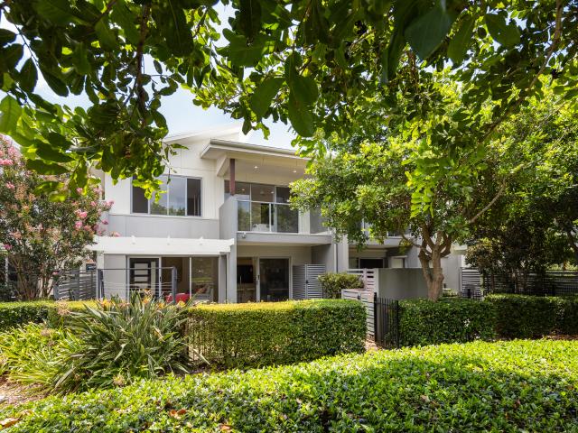 House for sale in Nudgee Beach