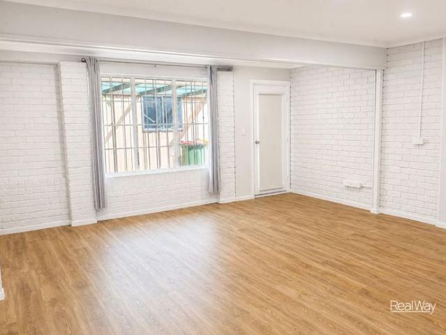 Apartment for rent in Withcott, Queensland