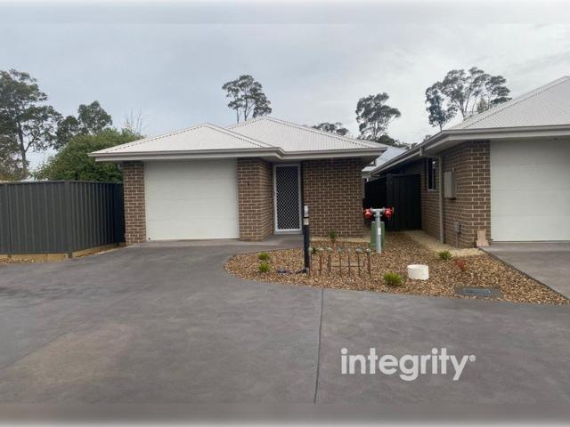 Villa for rent in South Nowra, Shoalhaven City Council