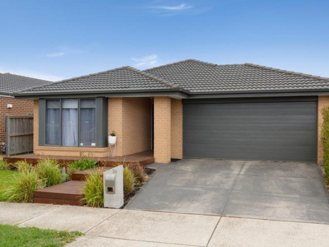 House for rent in Valencia Estate, Melbourne