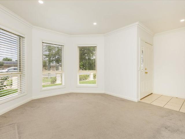 Townhouse for rent in Irymple, Rural City of Mildura