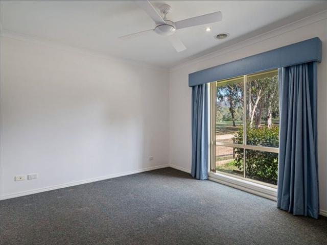 House for rent in West Wodonga, Victoria