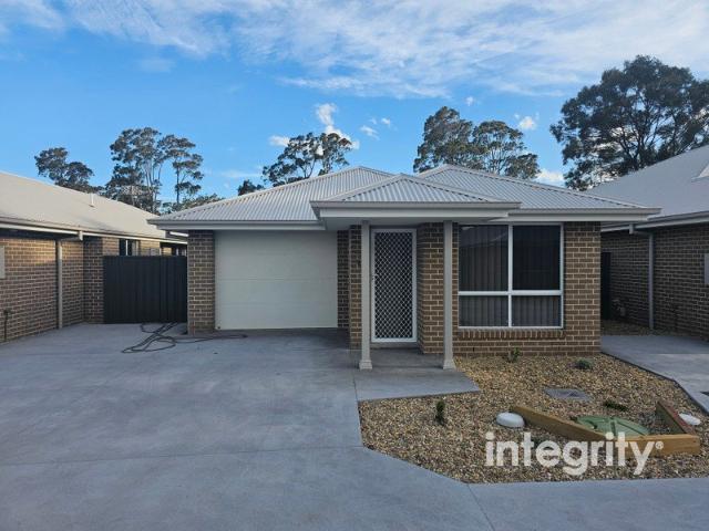 Villa for rent in South Nowra, New South Wales