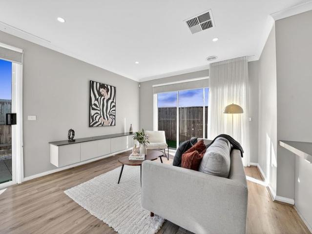 House for rent in Mambourin, Melbourne