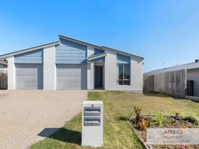 Duplex for rent in Six Mile Creek Estate, Greater Brisbane