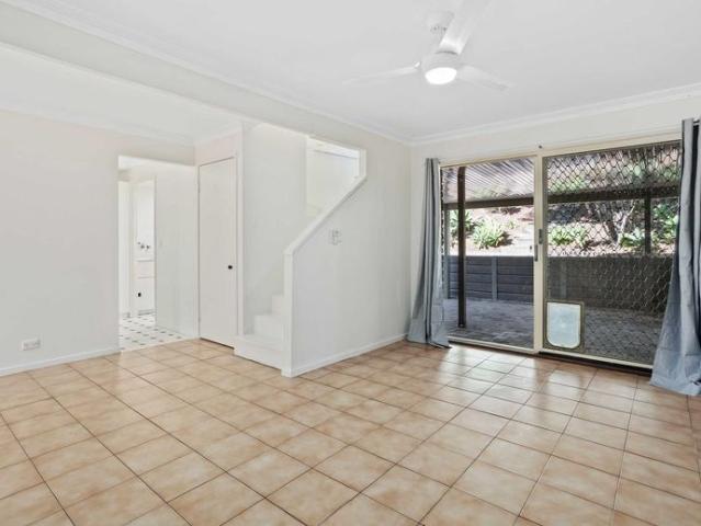 Townhouse for rent in Fernbrook, Queensland