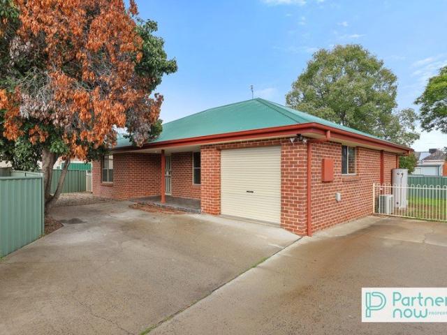 Villa for sale in Piallamore, New South Wales