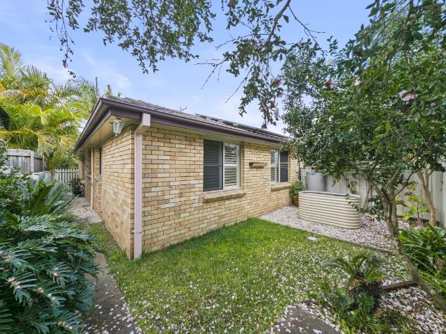 Duplex for sale in Ambergate, New South Wales