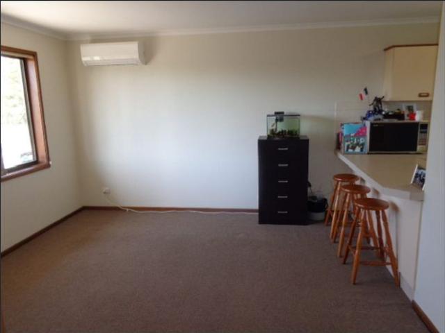Apartment for rent in Sale, Victoria