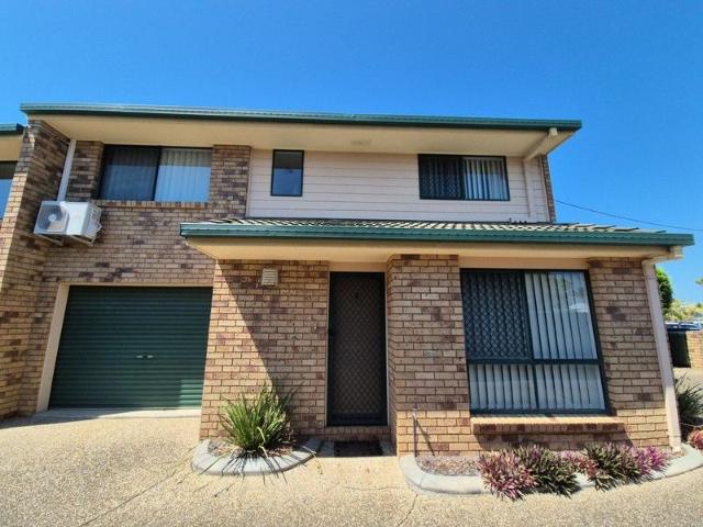 Townhouse for sale in Kings Creek, Queensland