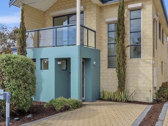 Townhouse for sale in Parklands, Western Australia