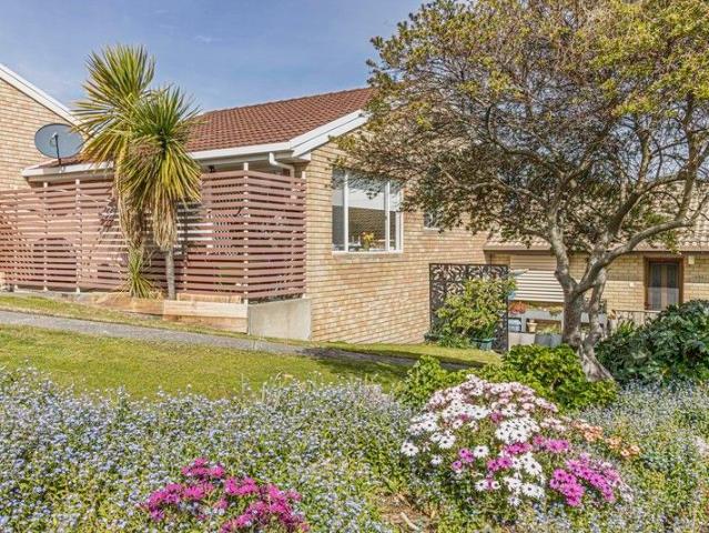 Apartment for sale in Kingston, Tasmania