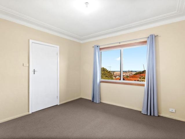 House for rent in Wollongong West, New South Wales