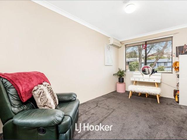 Townhouse for rent in Sydney, New South Wales