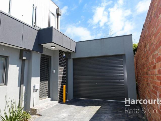 Townhouse for sale in Camerons Creek, Victoria
