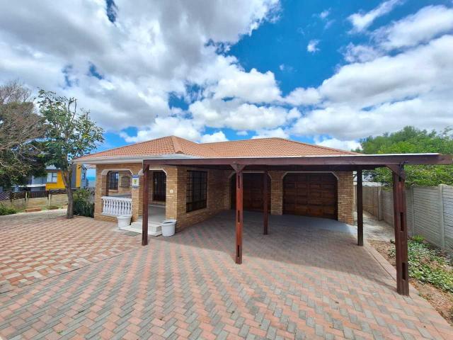 House for sale in Cape St Francis, Eastern Cape