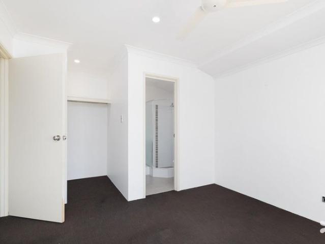 House for rent in Seville Grove, Western Australia