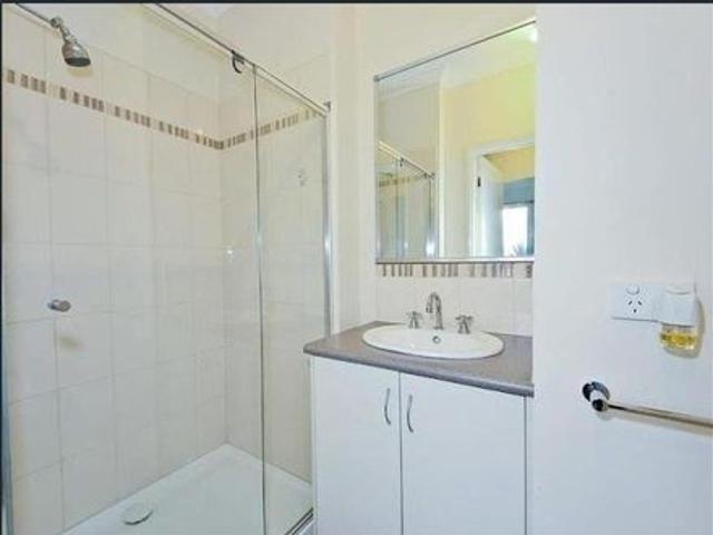 Apartment for rent in Truganina, Victoria