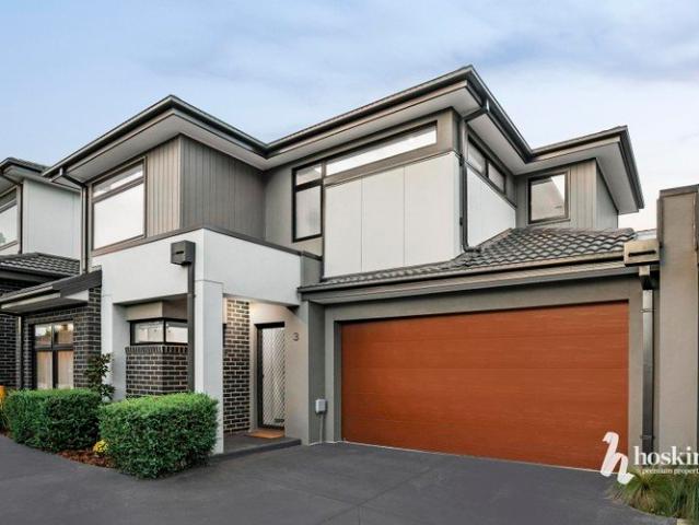 Townhouse for sale in Camerons Creek, Victoria