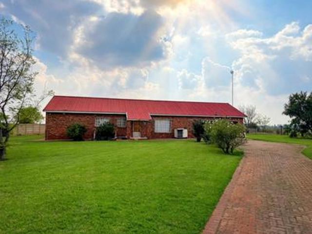 Farm for sale in Midvaal, Gauteng