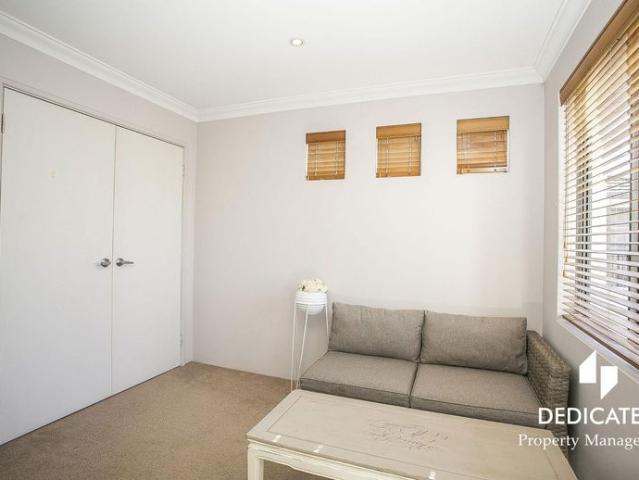 Townhouse for rent in Stirling, Western Australia