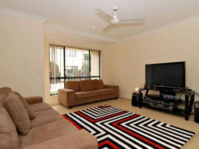 Townhouse for rent in Toombul, Queensland