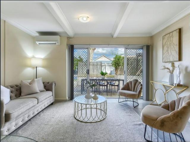 Apartment for rent in Toombul, Queensland