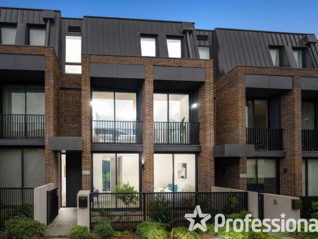 Townhouse for rent in Malvern East, Melbourne