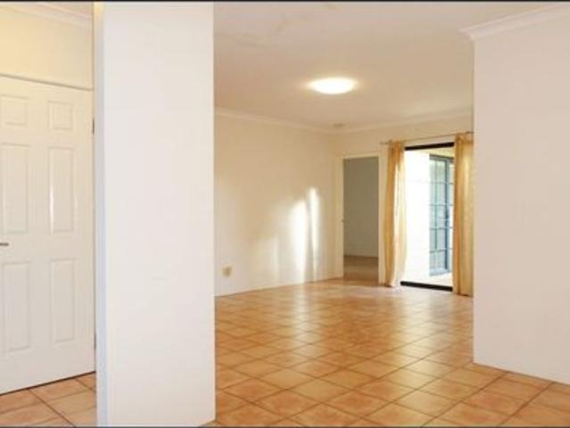 Townhouse for rent in Lathlain, Western Australia