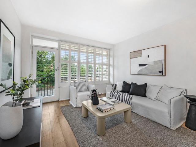 Apartment for sale in Lower North Shore, Sydney